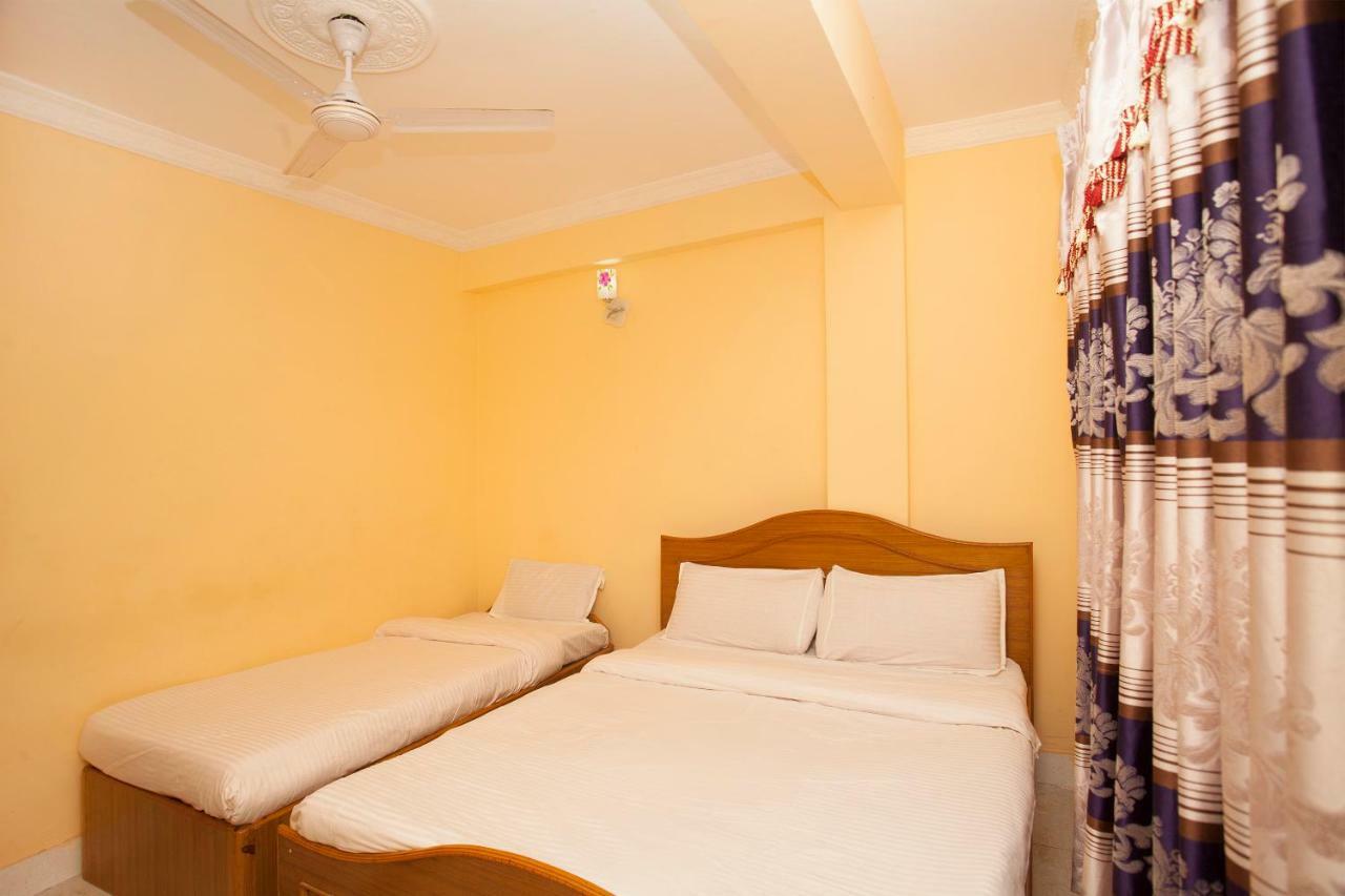 Spot On 397 Hotel Triveni Guest House Katmandou Extérieur photo