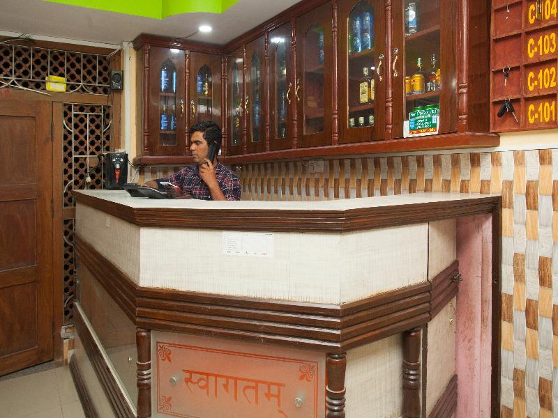 Spot On 397 Hotel Triveni Guest House Katmandou Extérieur photo